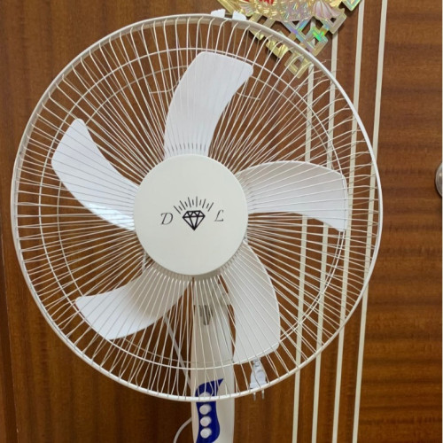 廠家直供落地電風扇會銷禮品批髮強風落地扇家用搖頭電風扇代髮