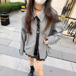 chic條紋長袖襯衫女秋季2023新款學院風設計感小衆寬松中長款開衫