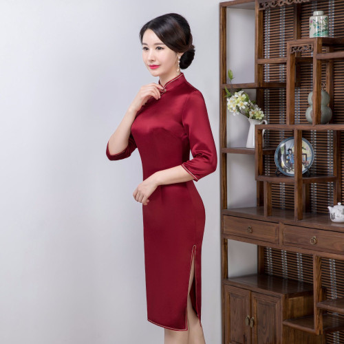 鴻韻綉醋酸新款旗袍連衣裙改良修身復古七分袖長款女結婚敬酒大碼