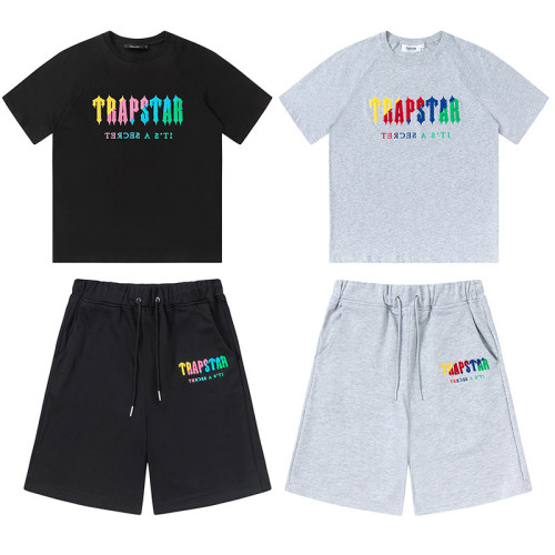 Trapstar彩虹字母漸變毛巾刺綉短袖T恤fog高街短褲子套裝