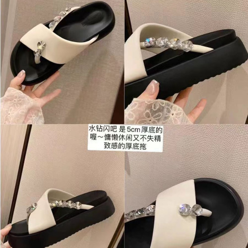 2024新款小碼313233可可泡芙水鑽夾腳厚底沙灘拖鞋女涼拖外穿夏季