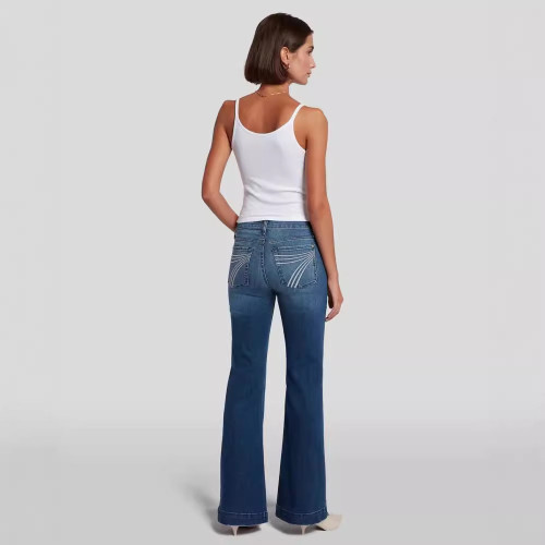 修身彈力中腰微喇叭牛仔褲大碼女裝 Stretchy Mid Rise Fla