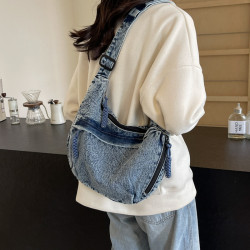 韓版餃子斜後背包女牛仔秋季2024新款復古水洗牛仔大學生上課托特包