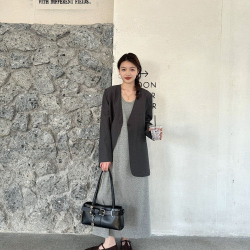 黎諾 春夏新款背後小細節刺綉背心長裙女2025韓系簡約舒適裙子