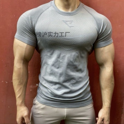 美式顯肌肉運動圓領短袖健身上衣服訓練緊身夏速乾彈力修身男T恤