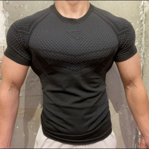 美式顯肌肉運動圓領短袖健身上衣服訓練緊身夏速乾彈力修身男T恤