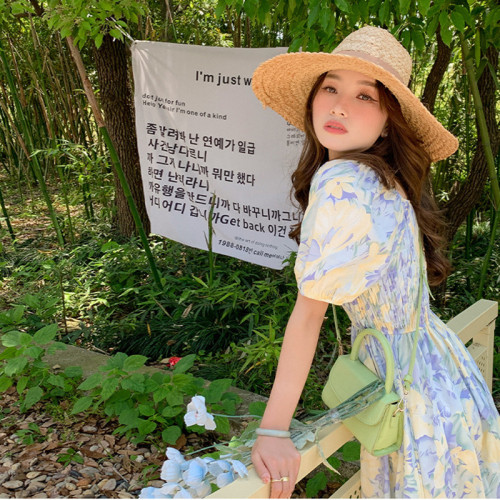 法式親子裝一家三口度假風高級感母女裝連衣裙夏季花襯衫碎花裙洋