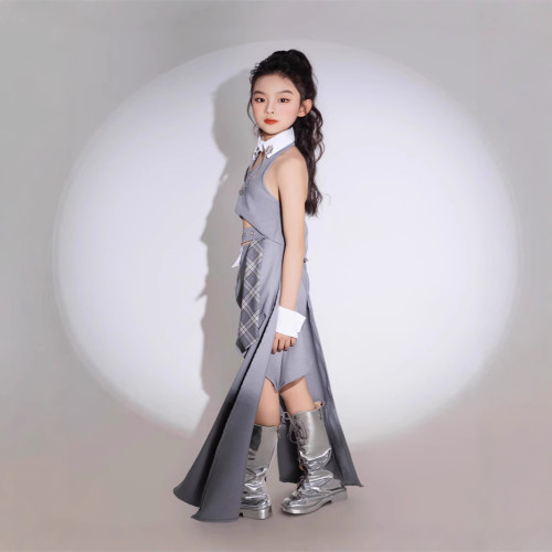 女童灰色西裝掛脖套裙女王酷帥風顯白T台秀服模特賽服PK小衆創意9