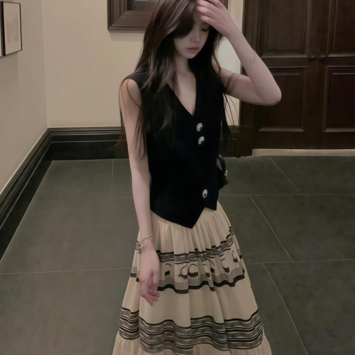 慵懶松弛感套裝女2025夏季氣質高級感背心開衫國風半身裙兩件套潮