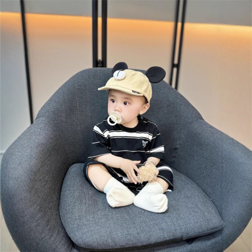 時尚親子裝夏季2025新款一家三口條紋嬰兒母女韓系度假休閒家庭裝