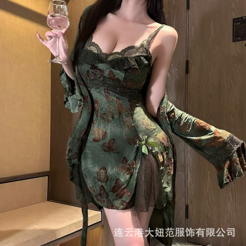 美杜莎性感內衣新款胸墊紫色蝴蝶印花露背大碼睡裙外袍家居服套裝