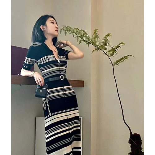 黑色條紋polo領短袖連衣裙女夏季2025新款韓版針織收腰中長款裙子