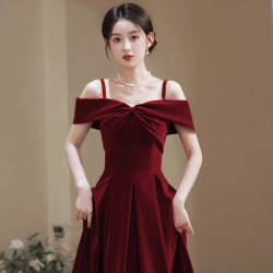 紅色敬酒服2025新款新娘小個子訂婚連衣裙迴門高級感晚禮服女宴會