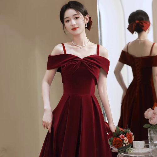 紅色敬酒服2025新款新娘小個子訂婚連衣裙迴門高級感晚禮服女宴會