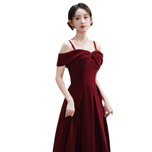 紅色敬酒服2025新款新娘小個子訂婚連衣裙迴門高級感晚禮服女宴會