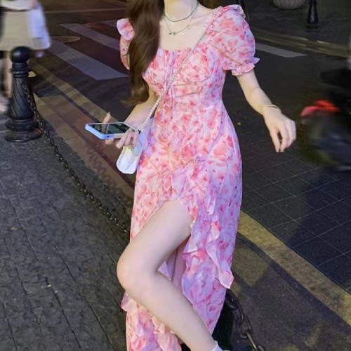 碎花方領開叉氛圍感連衣裙女春季2025新款收腰顯瘦短袖氣質長裙子