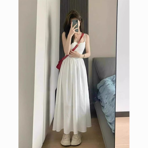 白色吊帶連衣裙子女夏季2025新款小個子收腰顯瘦茶歇法式初戀長裙