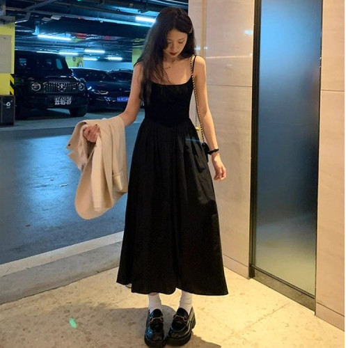 白色吊帶連衣裙子女夏季2025新款小個子收腰顯瘦茶歇法式初戀長裙