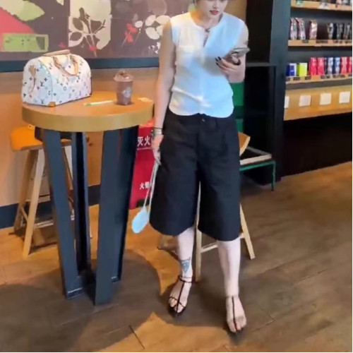 25718新大愛美依緣2025夏季新款韓版洋氣無袖背心高腰五分褲女潮