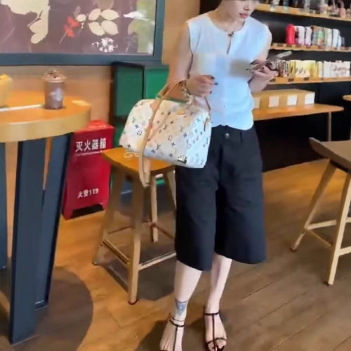 25718新大愛美依緣2025夏季新款韓版洋氣無袖背心高腰五分褲女潮