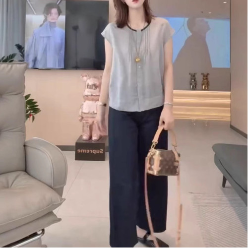 25720新大愛美依緣2025夏季新款時尚單排釦短袖上衣休閒直筒褲女