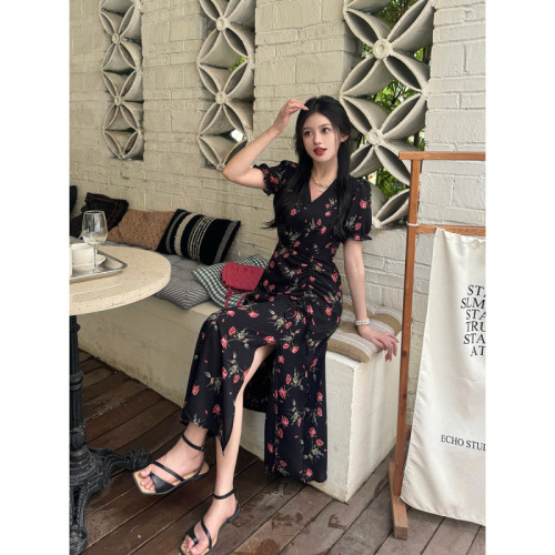 大碼茶歇法式連衣裙女夏季赫本風甜美碎花裙開叉胖MM遮肚顯瘦裙子