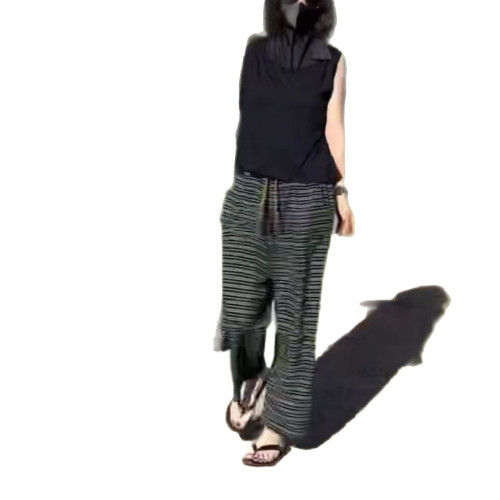 25800新大愛美依緣2025夏季新款黑色無袖背心休閒條紋濶腿褲洋氣
