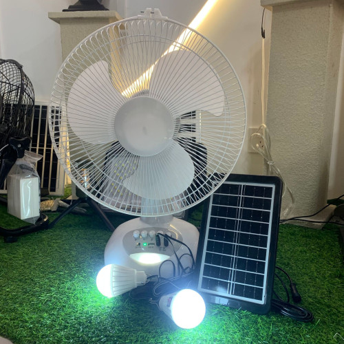 風扇套裝搖頭充電風扇帶燈台扇爆款東南亞熱銷092交流直流太陽能