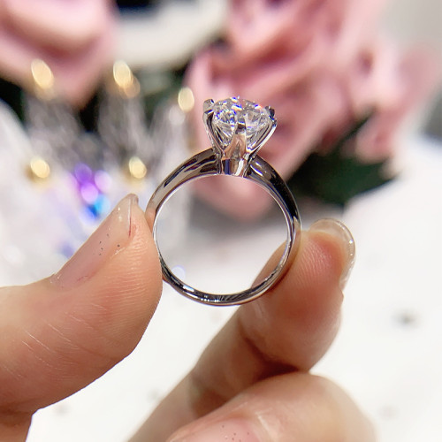 18k白金正品莫桑石戒指D色女1克拉倣真鑽戒婚戒經典六爪鉑金