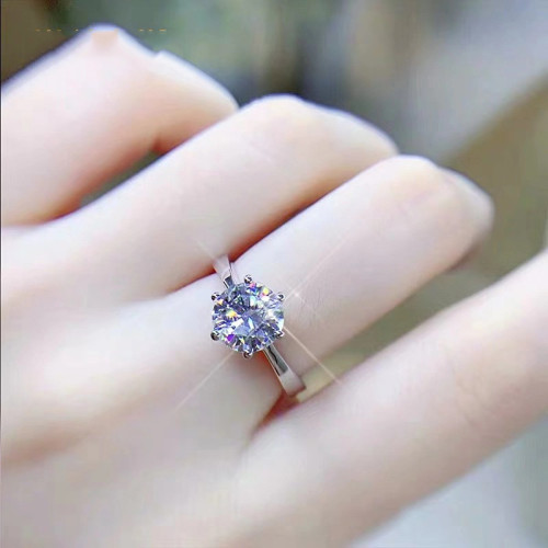 鉑金女戒進口莫桑石戒指女1克拉鑽石仿真六爪鑽戒婚戒情侶18k對戒