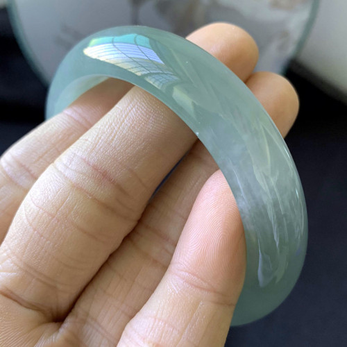 緬甸翡翠冰種飄花玉鐲貴妃鐲橢圓形細條翡翠手鐲翡翠圓條冰透手鐲