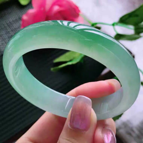 緬甸老坑冰種飄陽綠玉鐲子飄花翡翠手鐲正圈翡翠玉手鐲貴妃鐲女款