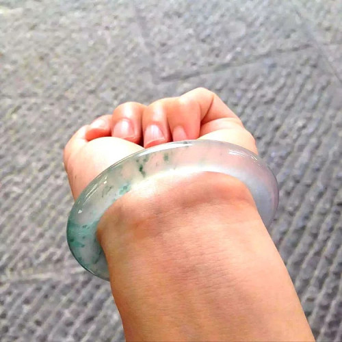 隨美緬甸翡翠手鐲冰種圓條飄綠花貴妃手鐲玉鐲子旺夫女款細條
