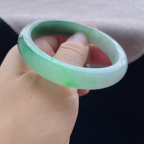 天然緬甸A貨翡翠手鐲冰糯種半山半水飄綠寬邊翡翠玉手鐲女款送禮