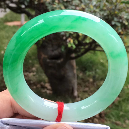 緬甸老坑冰種陽綠翡翠手鐲帝王綠寬版玉鐲飄花圓條玉鐲子女款送禮